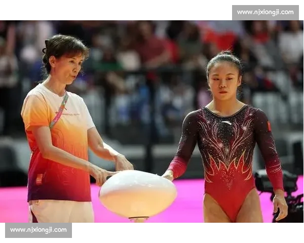 平衡木上的甜：张清颖的泪汗勋章