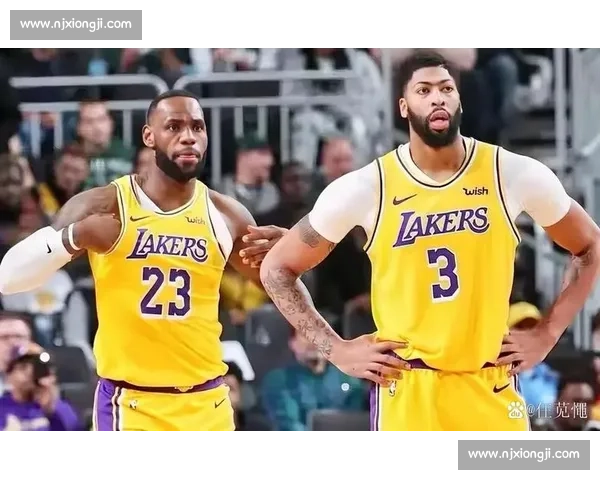 湖人vs黄蜂直播焦点战詹姆斯领衔新赛季强强对决全程看点解析